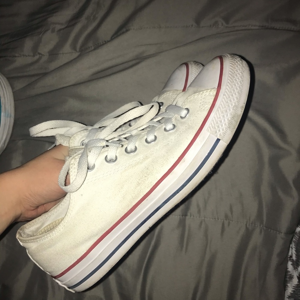 White converse🦋